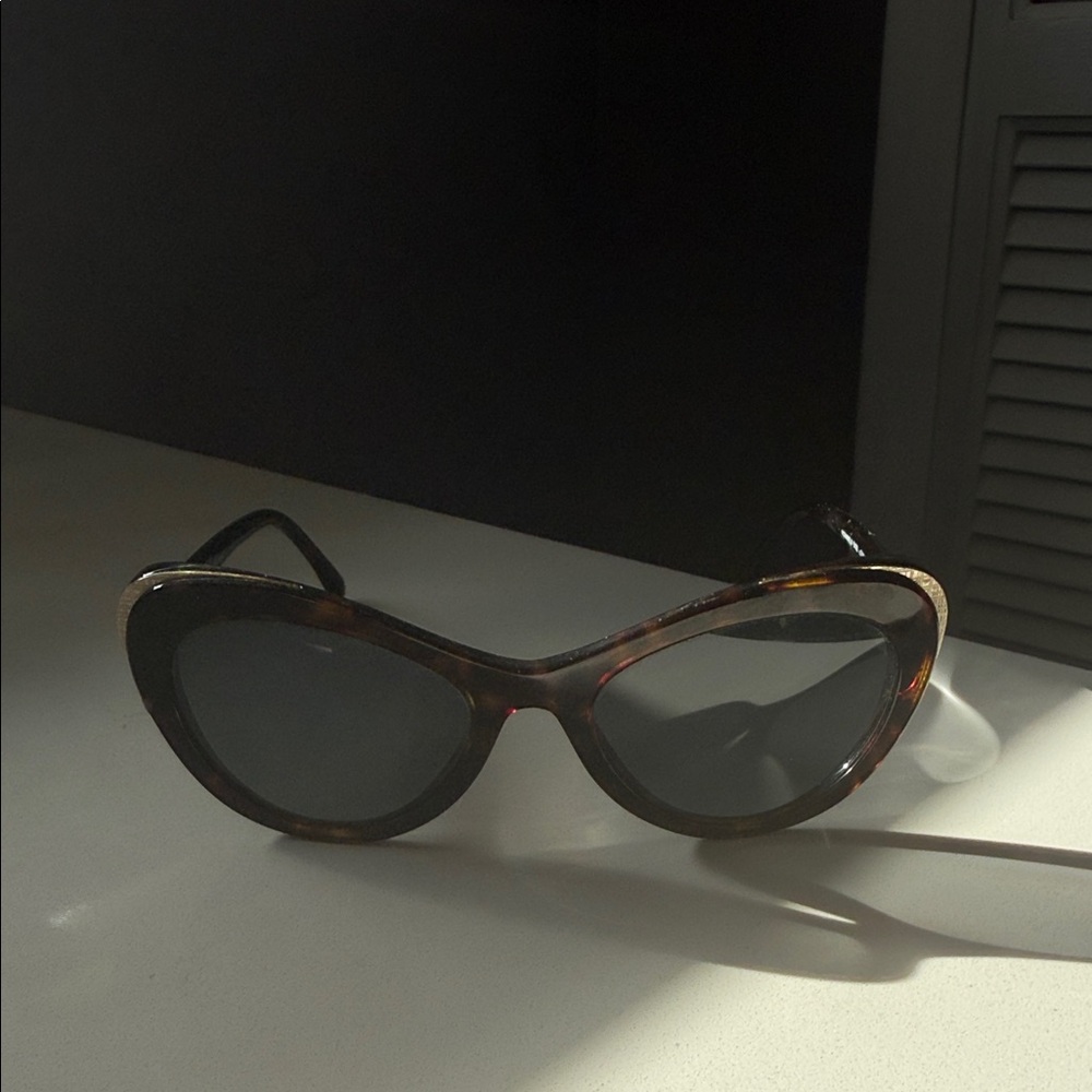 CHANEL Brown Cat-Eye Sunglasses